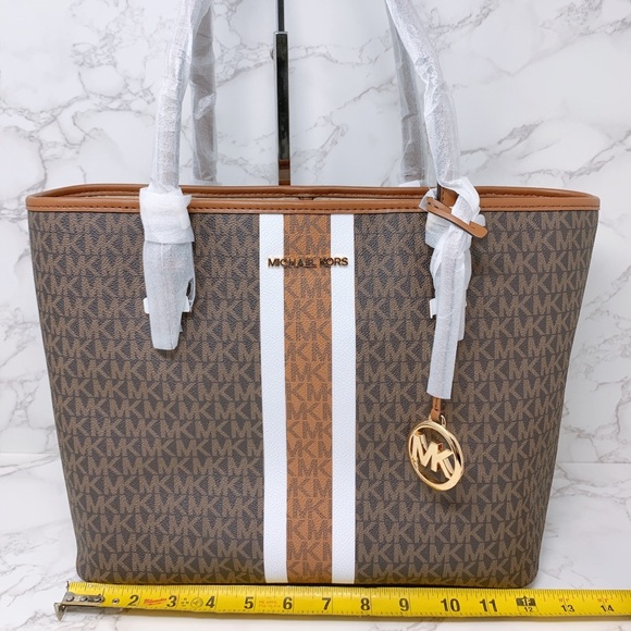 Michael Kors JST Medium Carryall Tote Set - Picture 3 of 15